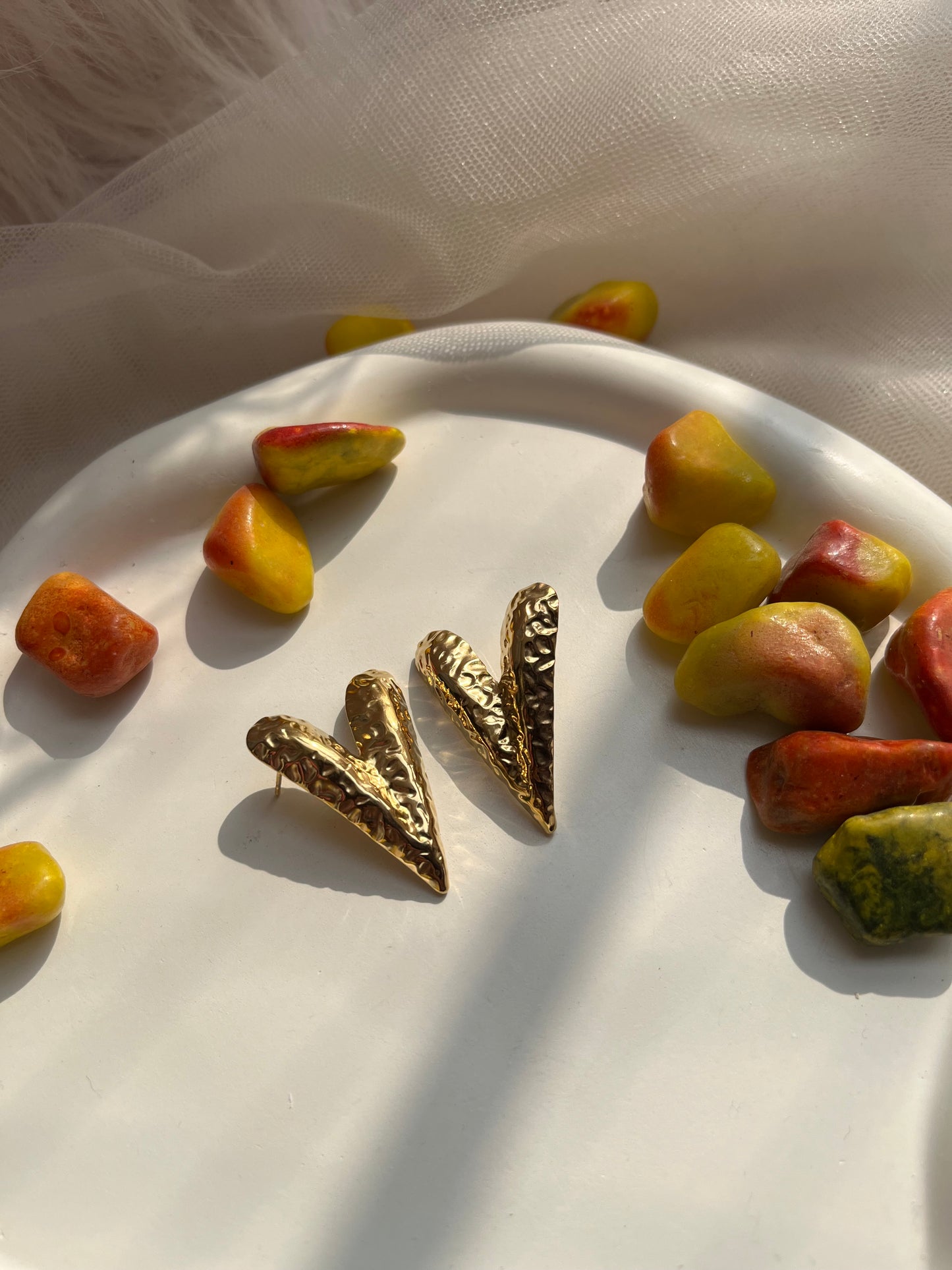 Slim heart earrings