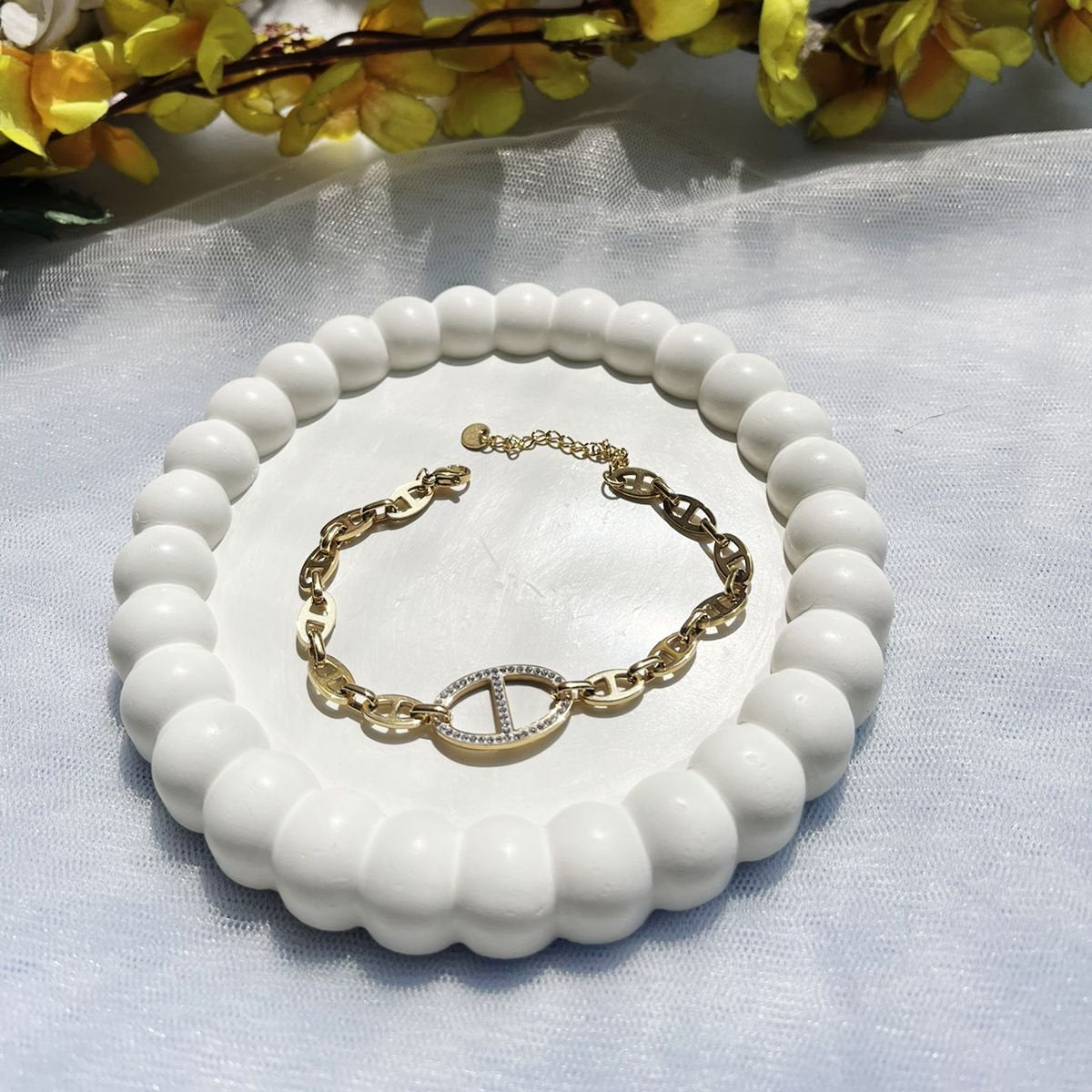 Oval gold Mariner Bracelet