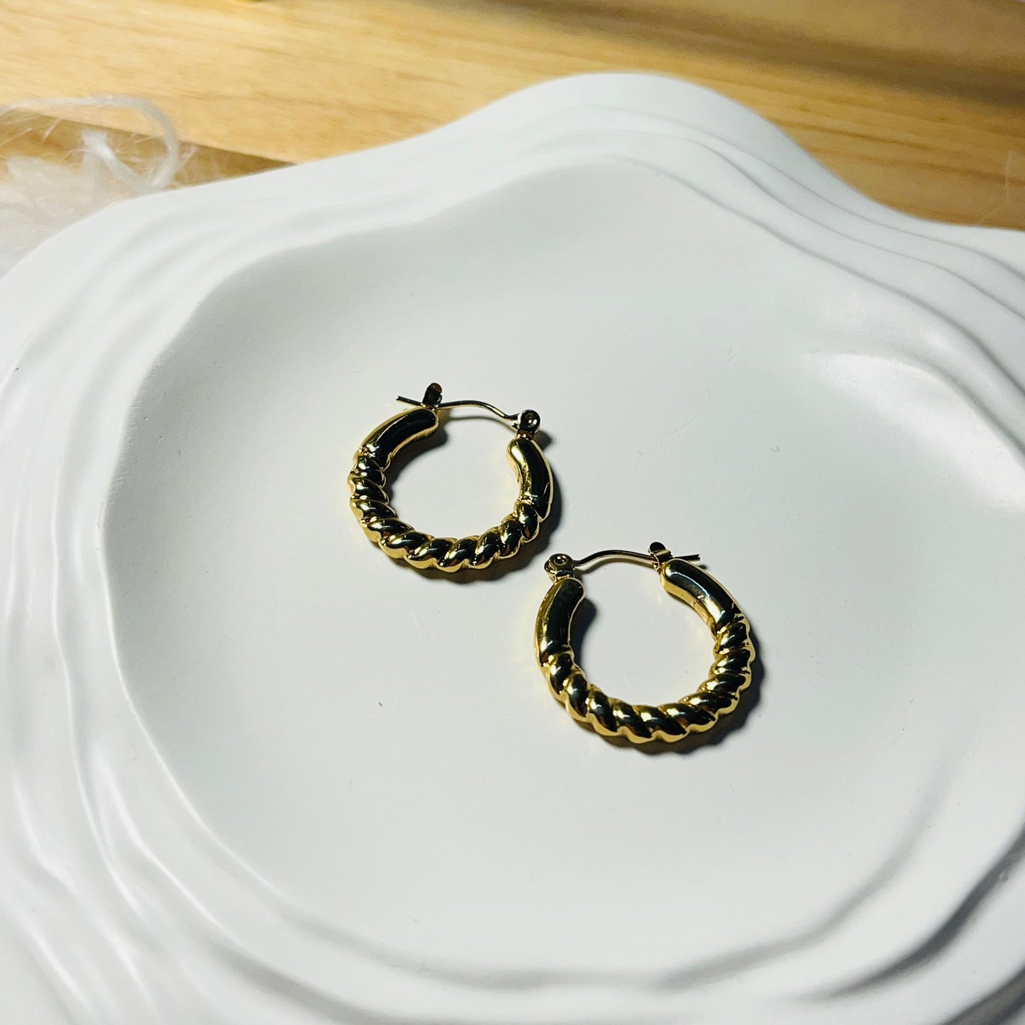 Round Chunky Hoops