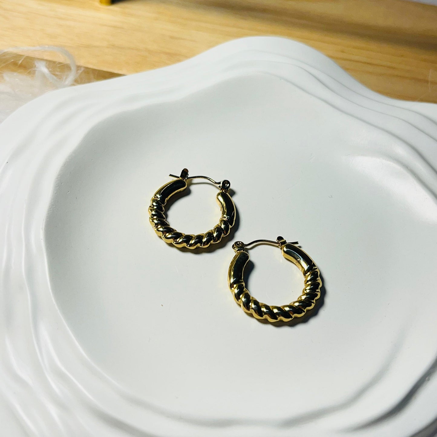 Round Chunky Hoops