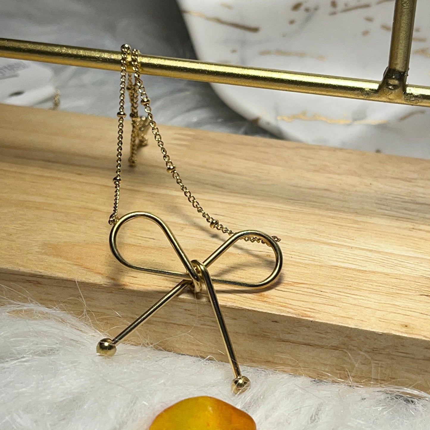 Bow Necklace