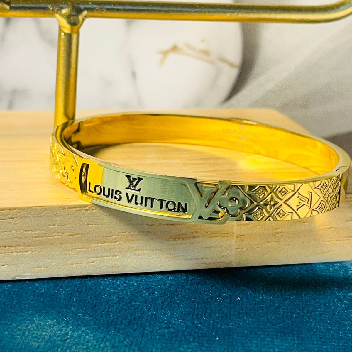 Gold Plated Handcuff